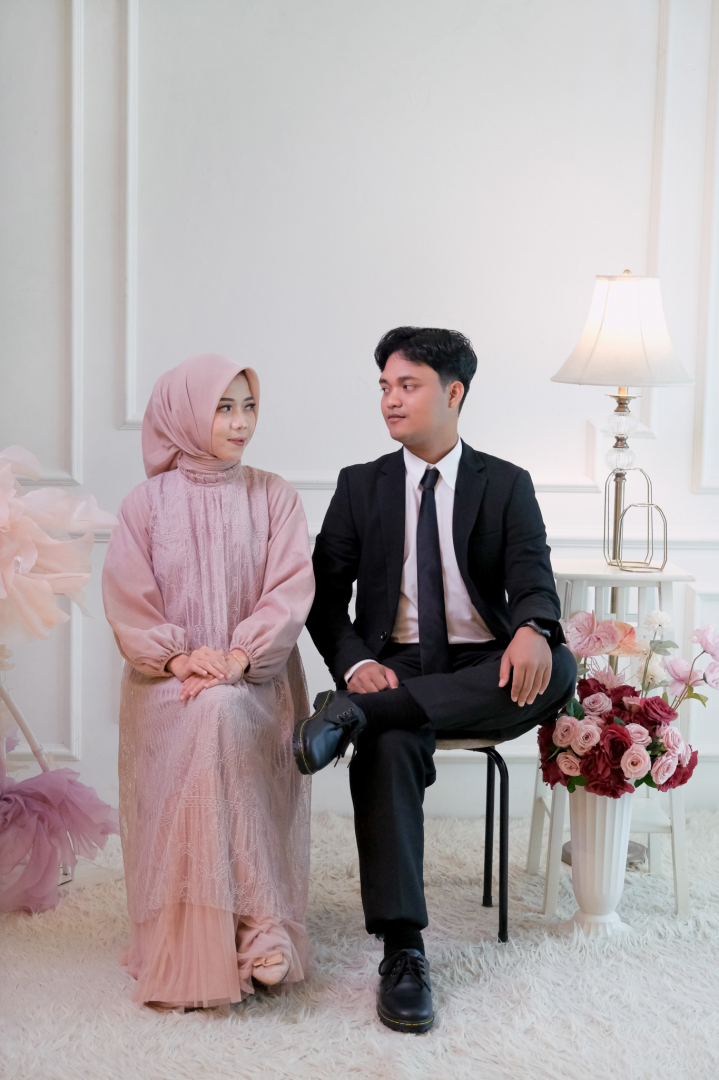 https://rosi-reno.webnikah.com/dirmember/00000028/Rosidanreno/photo-274005-322301-l-202505131059.jpg